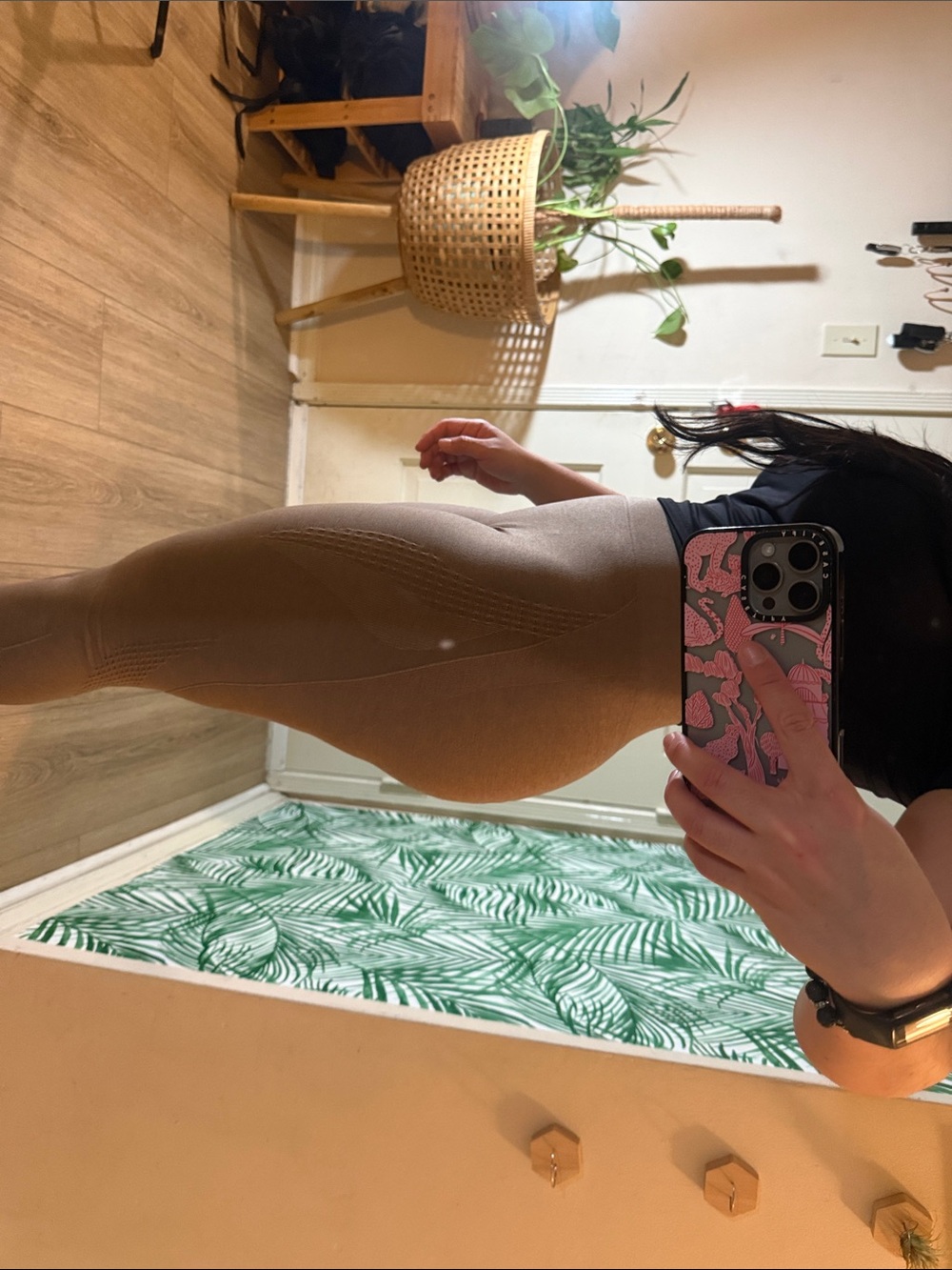 Alphalete High-Rise Leggings in Tan - Picture 4 of 9